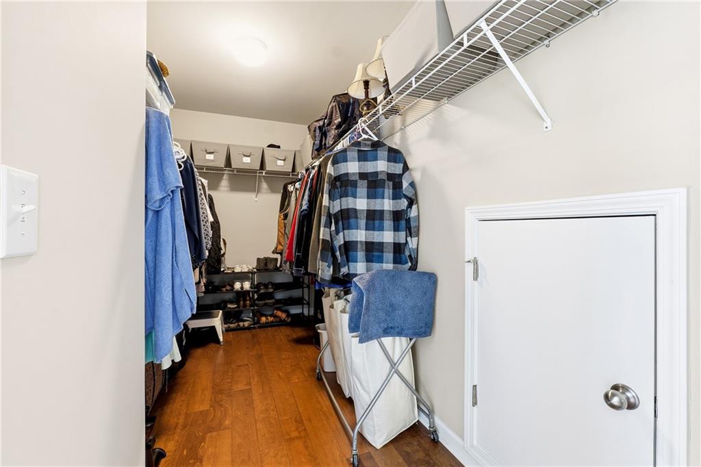 5960 Bridge Stone Court