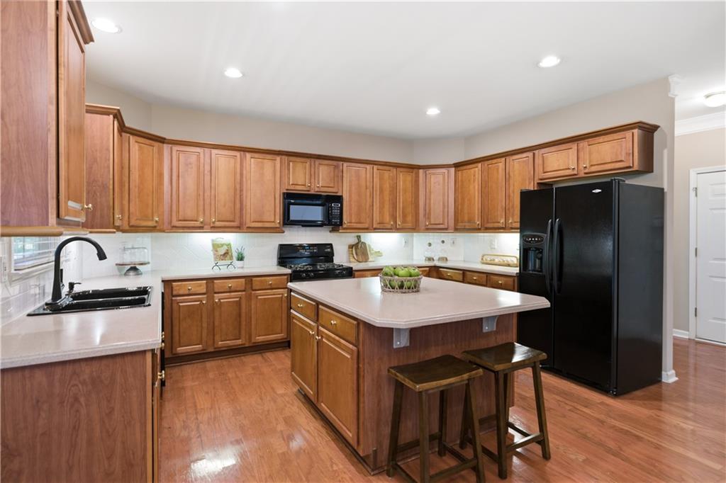 8001 Allerton Lane