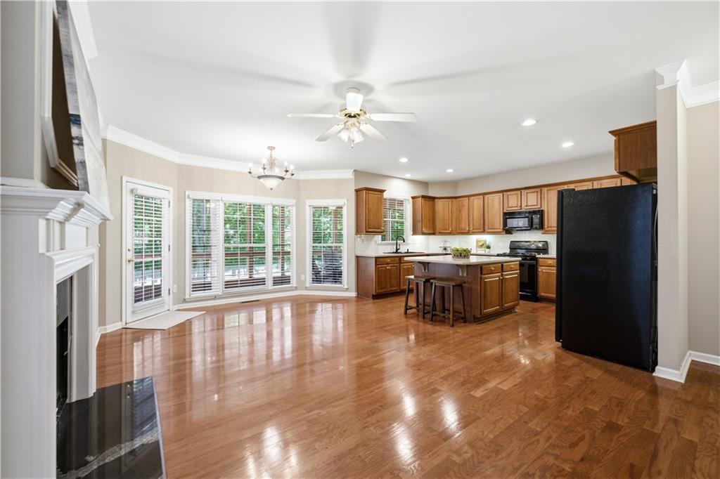 8001 Allerton Lane