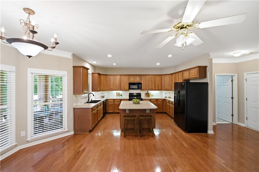 8001 Allerton Lane