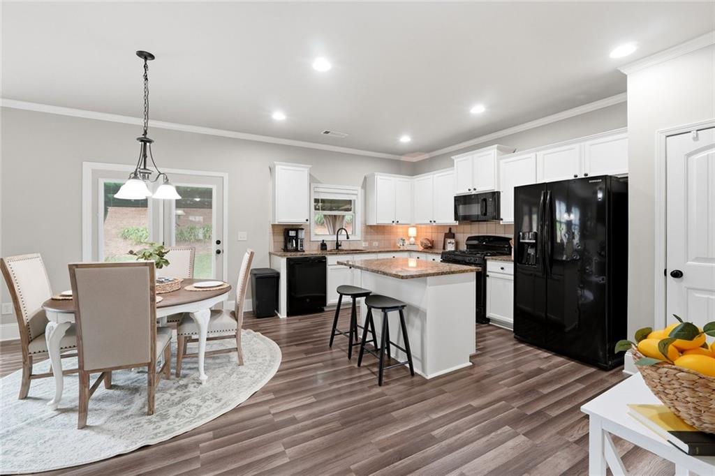 5845 Willow Oak Pass