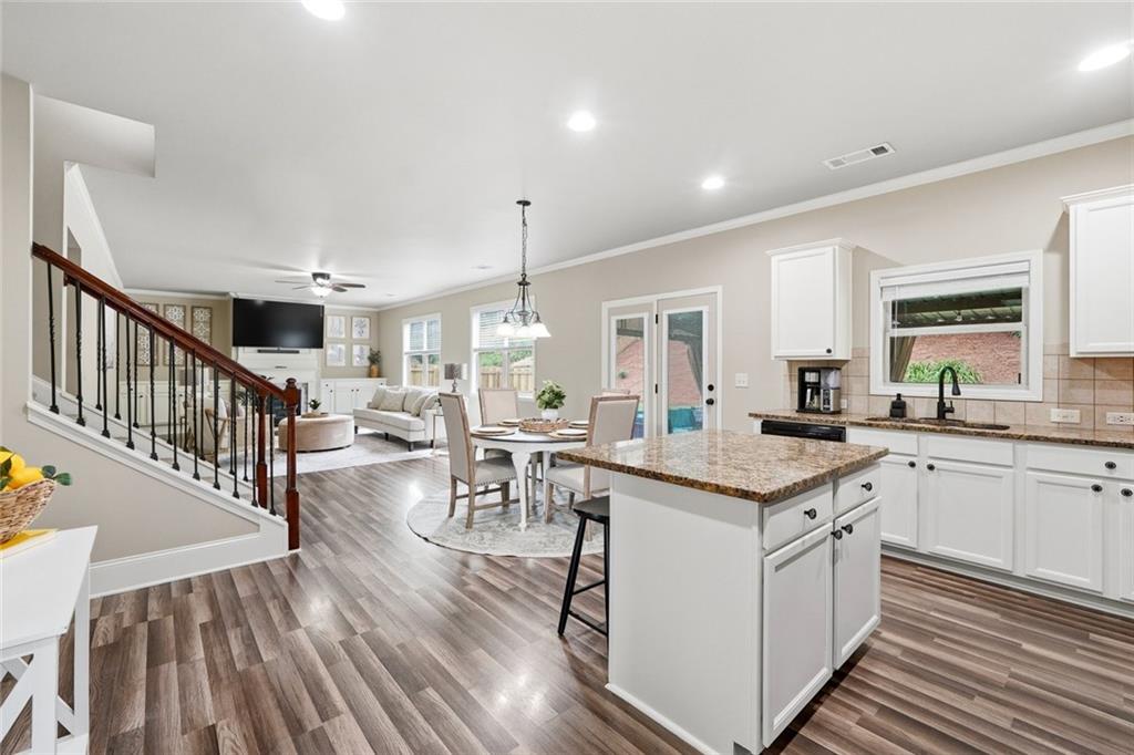 5845 Willow Oak Pass