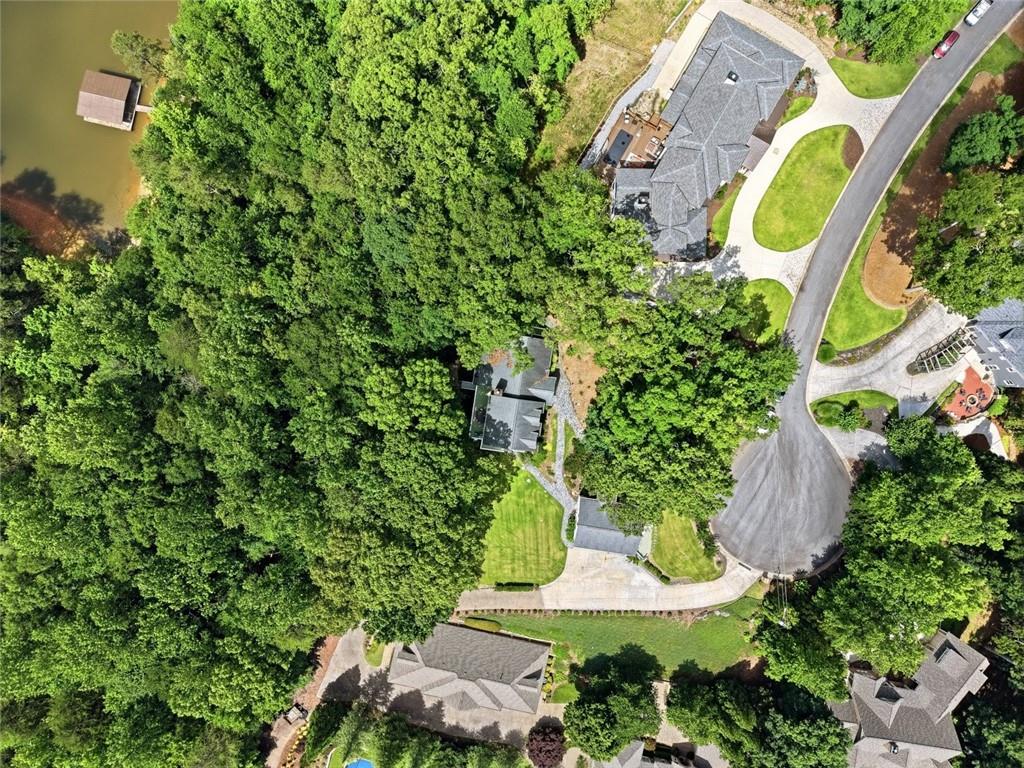 380 Fredricks Cove