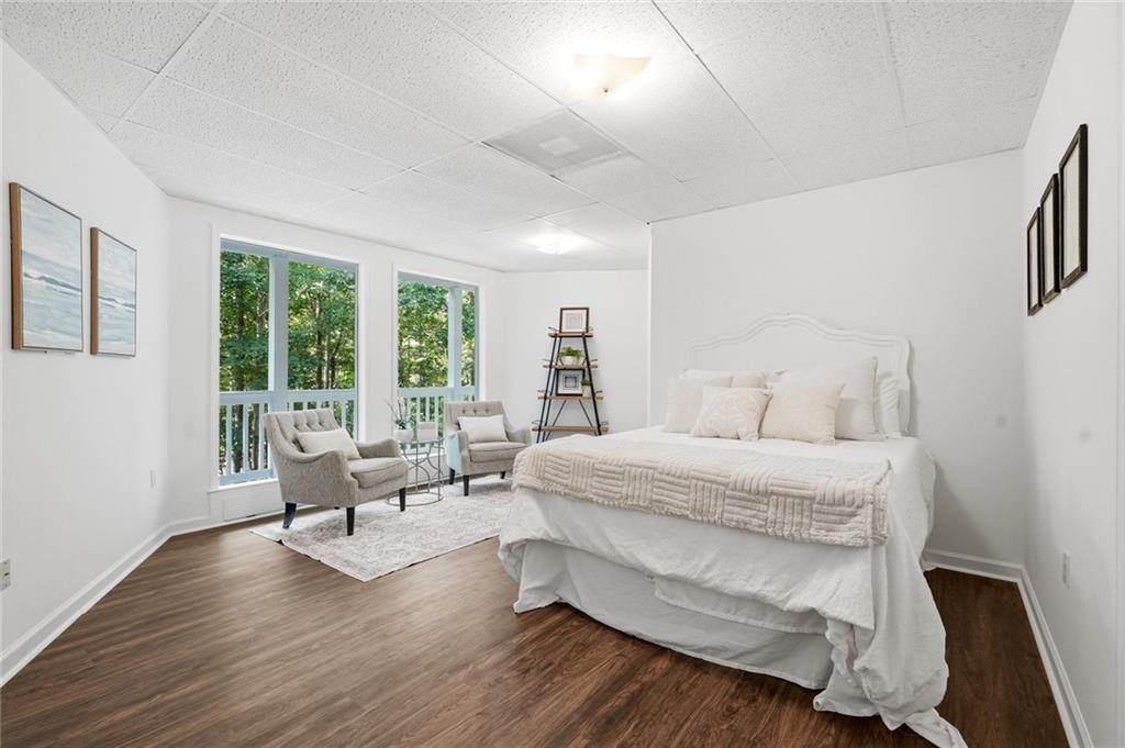 380 Fredricks Cove