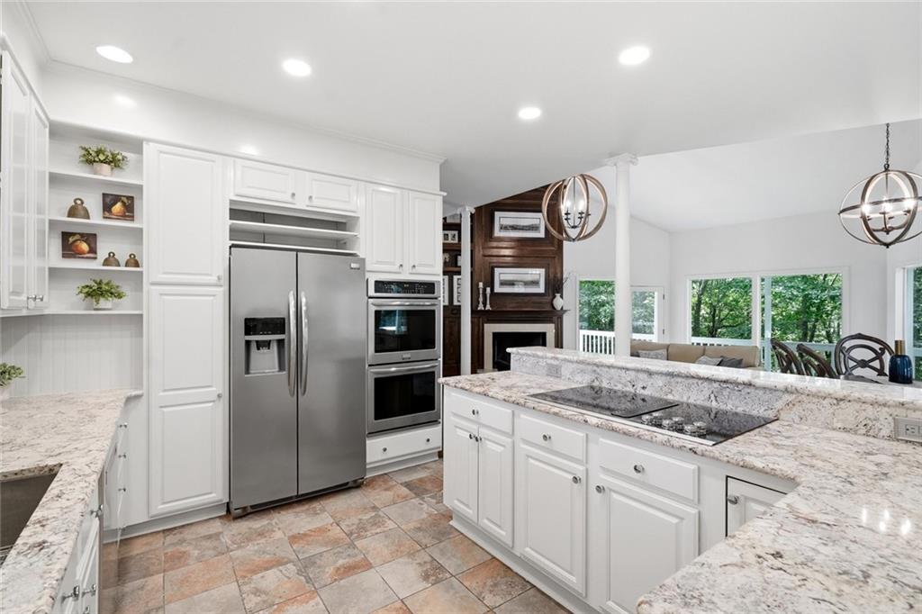 380 Fredricks Cove