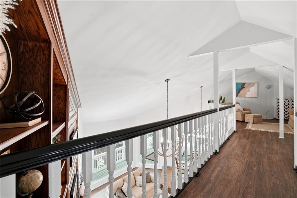 380 Fredricks Cove