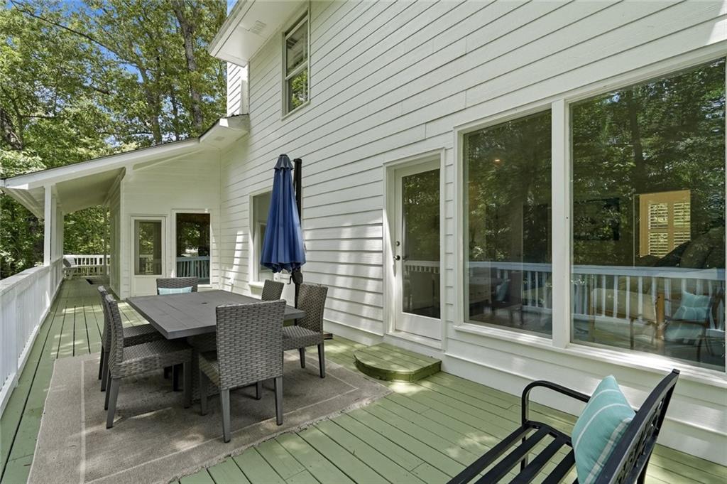 380 Fredricks Cove