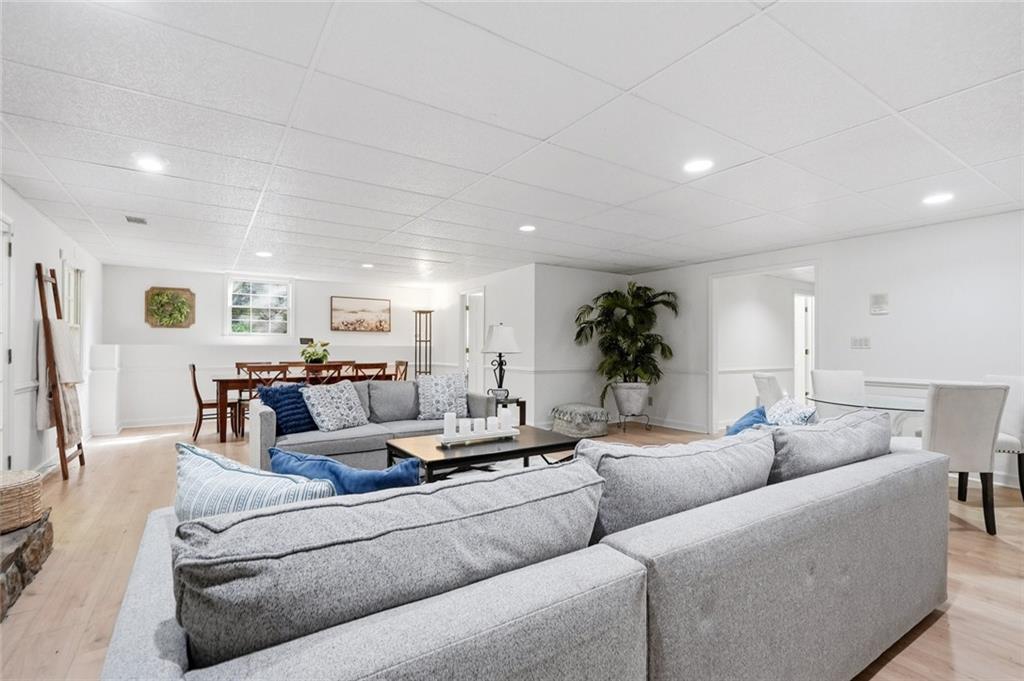 5338 Dunwoody Club Creek