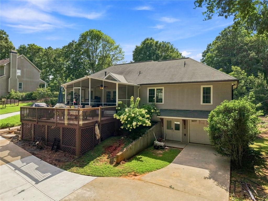 2430 Little John Lane