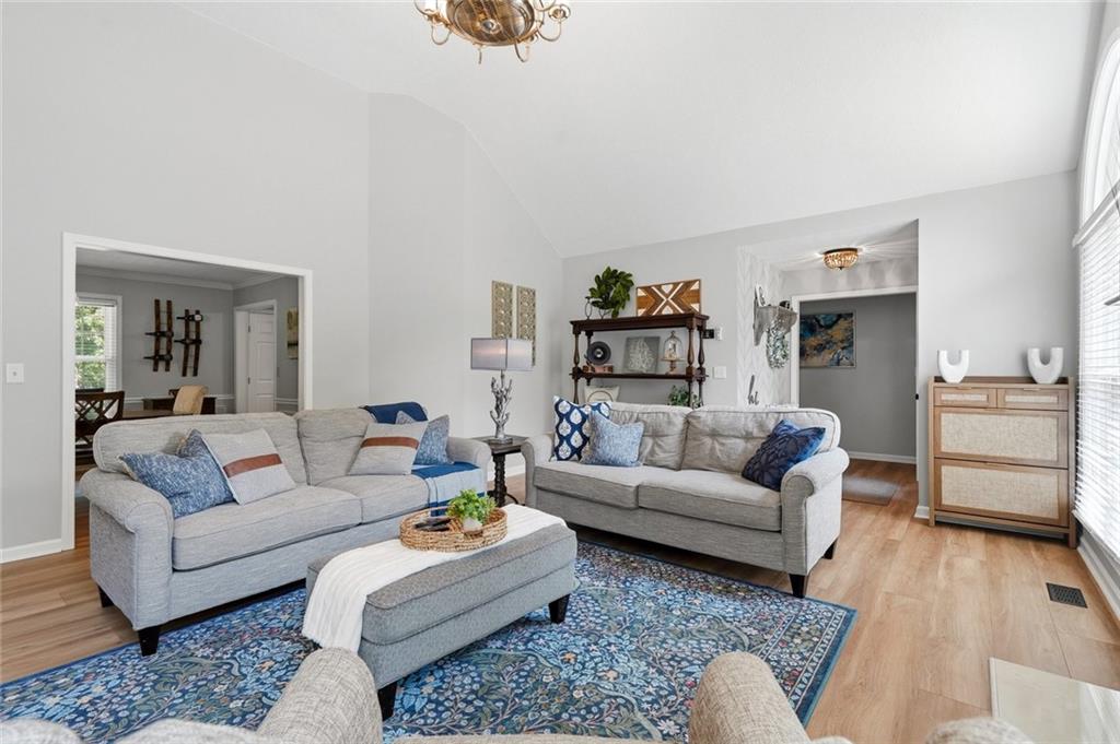 2430 Little John Lane