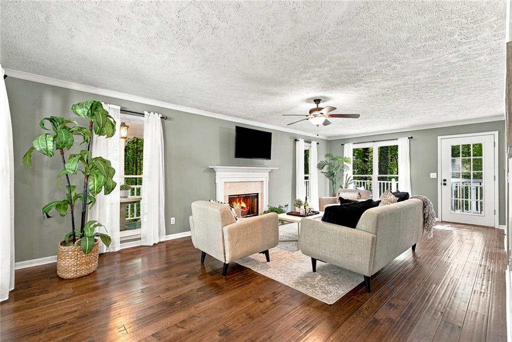 2038 Laurel Cove
