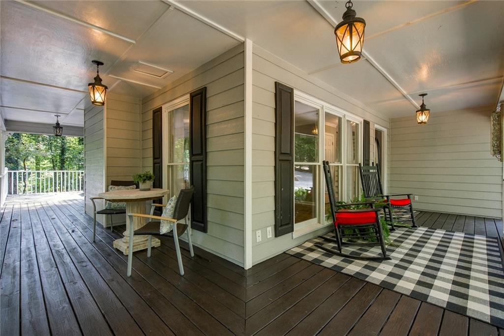 2038 Laurel Cove