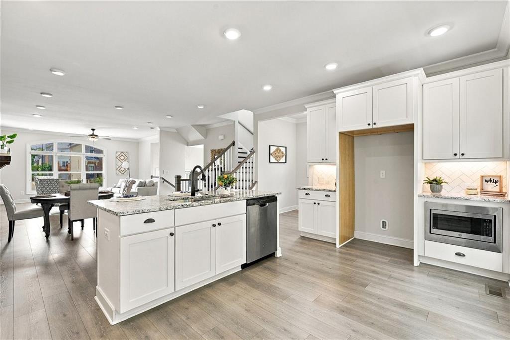 7950 Laurel Creek Drive