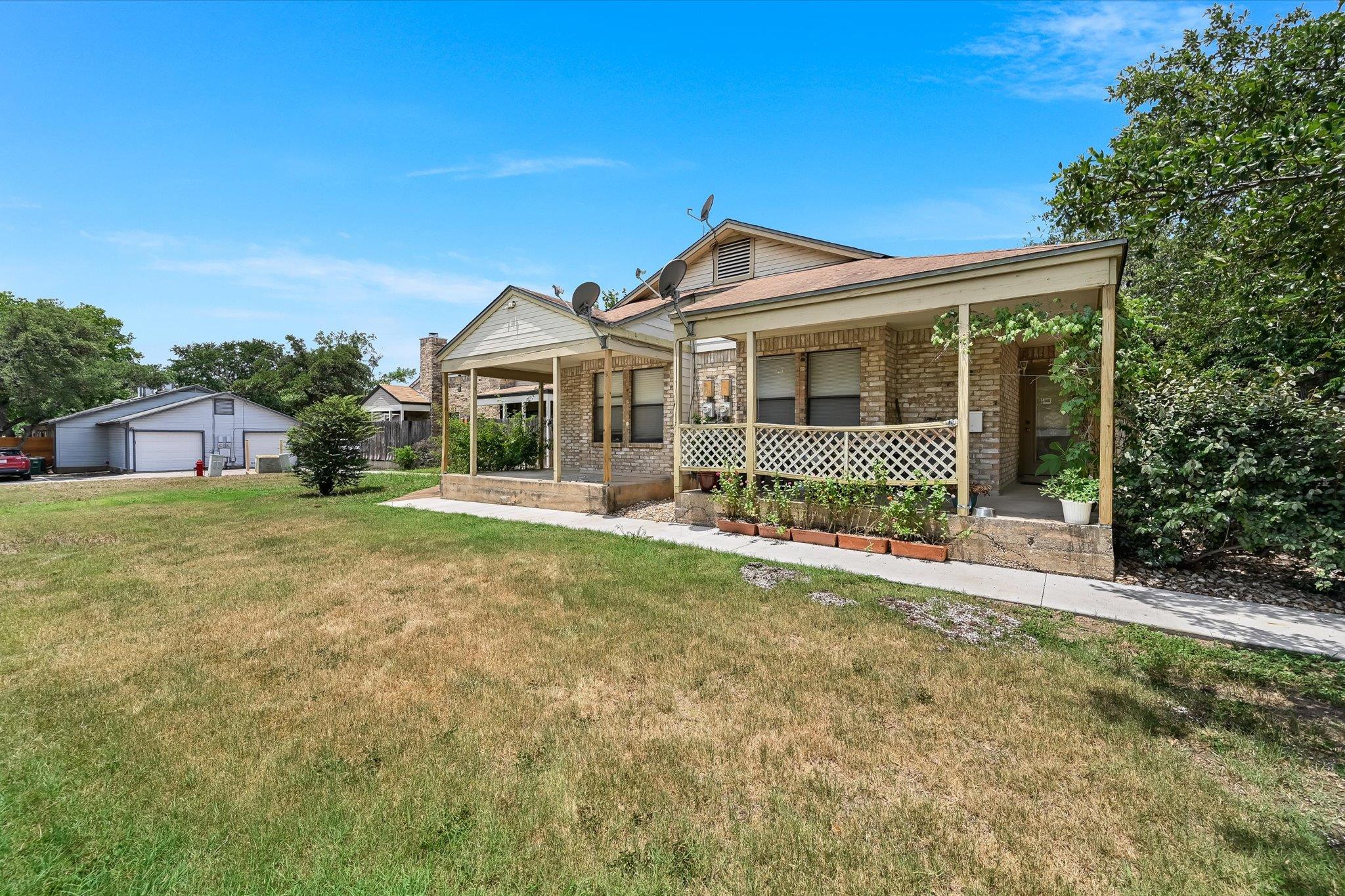 7825 Beauregard CIR # 25