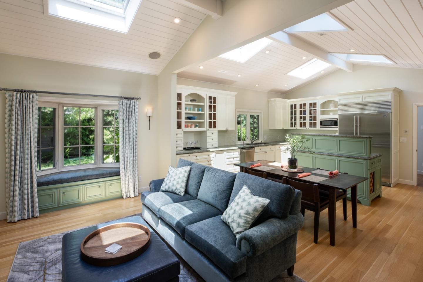 343 Lloyden Park LN