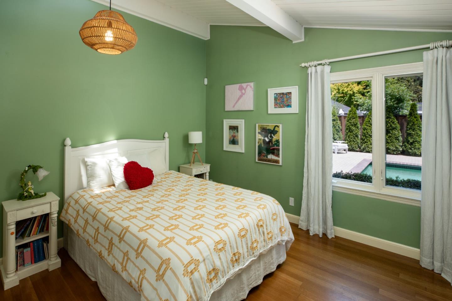 343 Lloyden Park LN