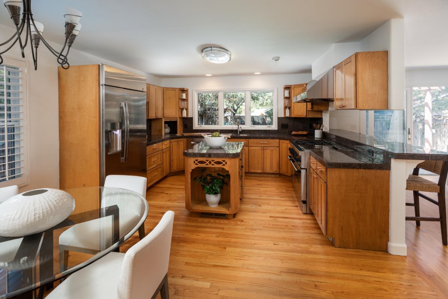 637 Central Avenue