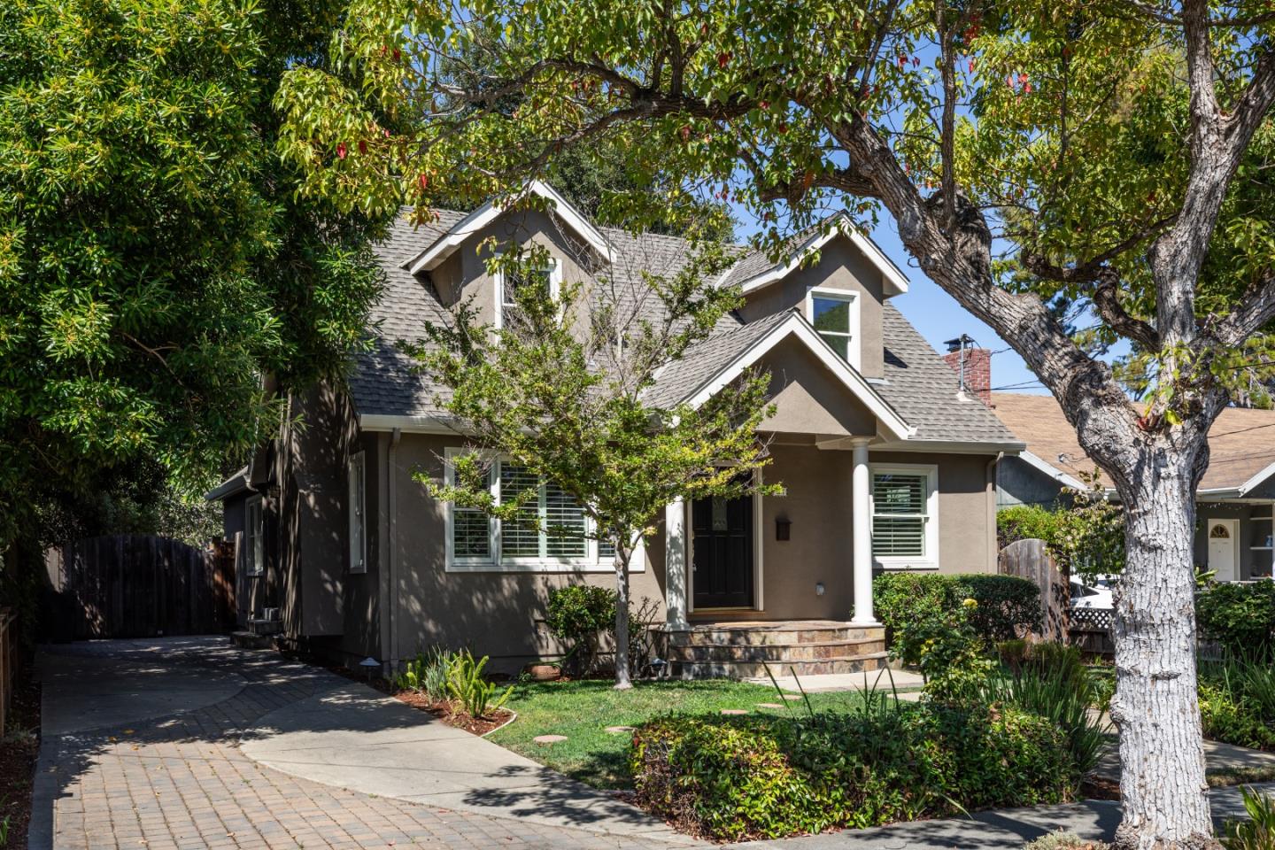 637 Central Avenue
