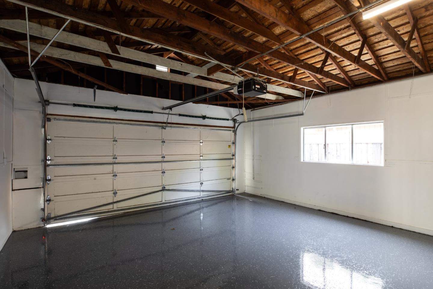 1840 Santa Cruz Avenue