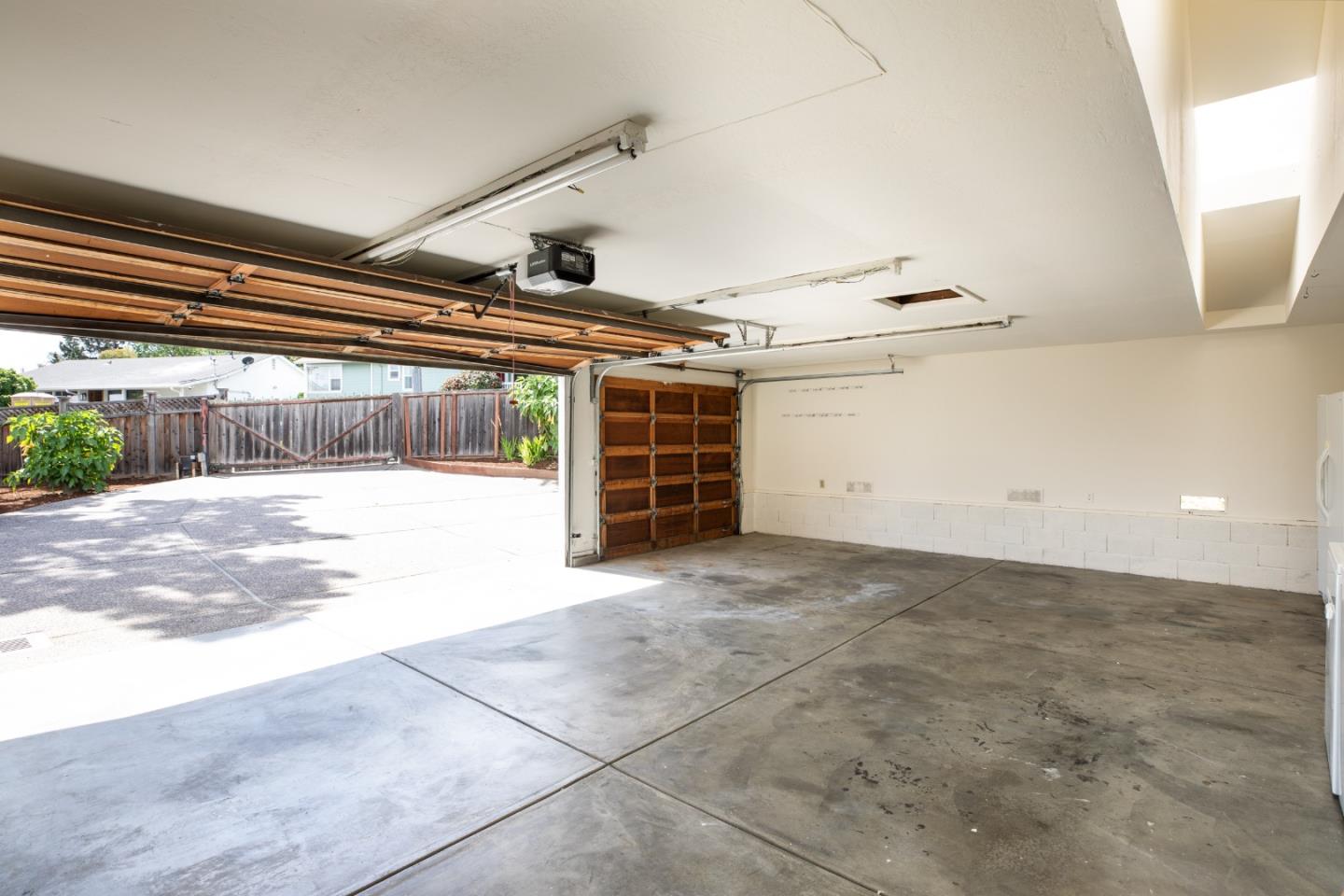 1344 Magnolia Avenue