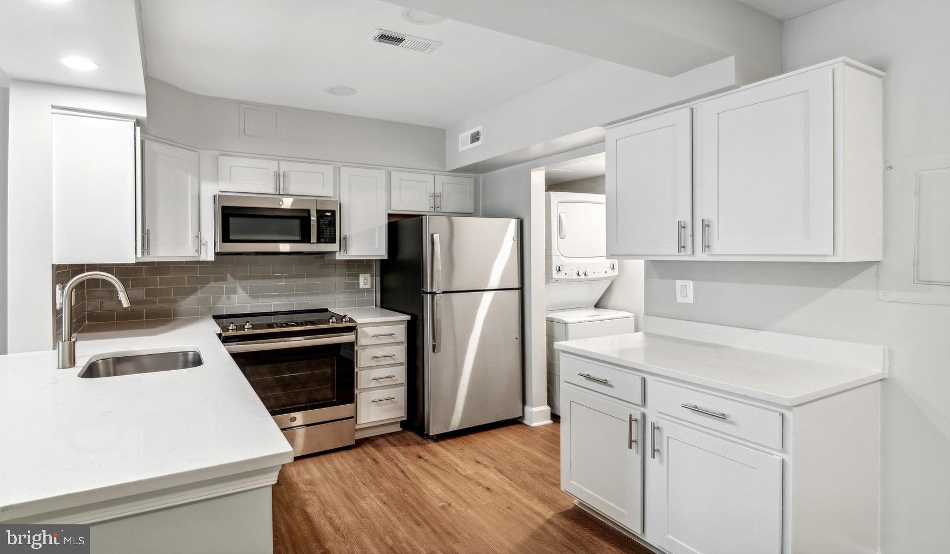 3401 38TH STREET NW 1B-P25-301