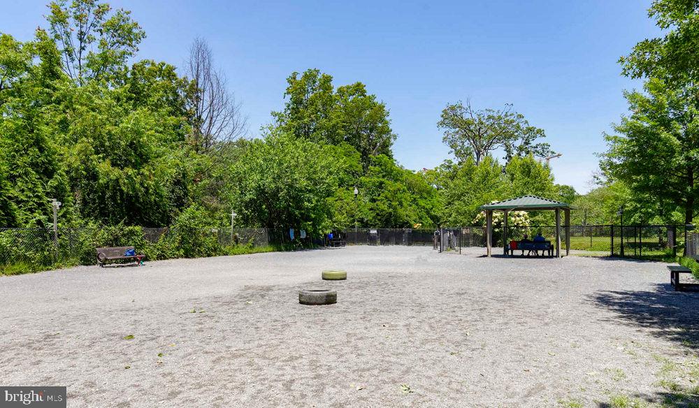 3401 38TH STREET NW 1B-P25-301