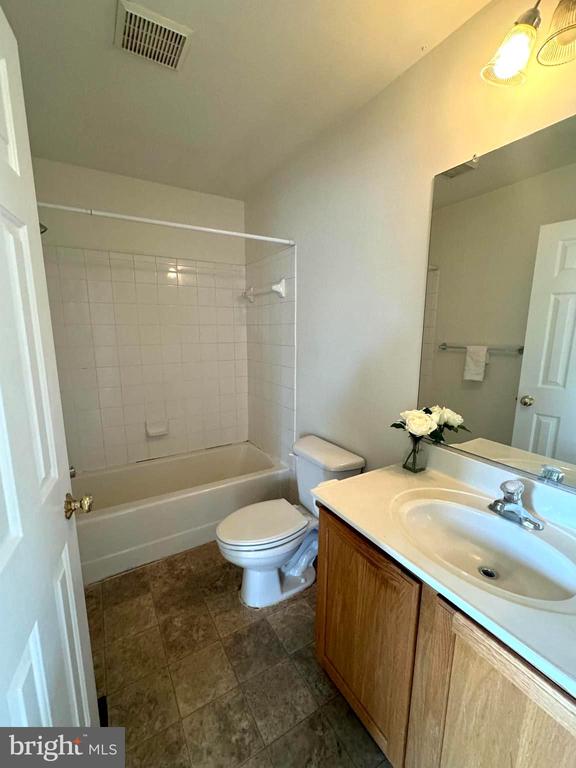708 Birch Tree Ln