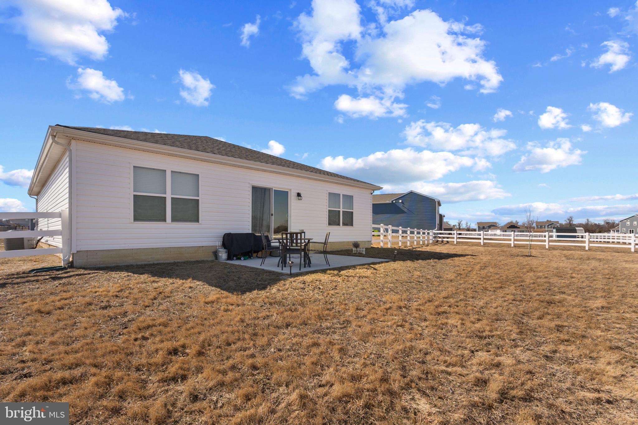 100 Sea Horse Ln