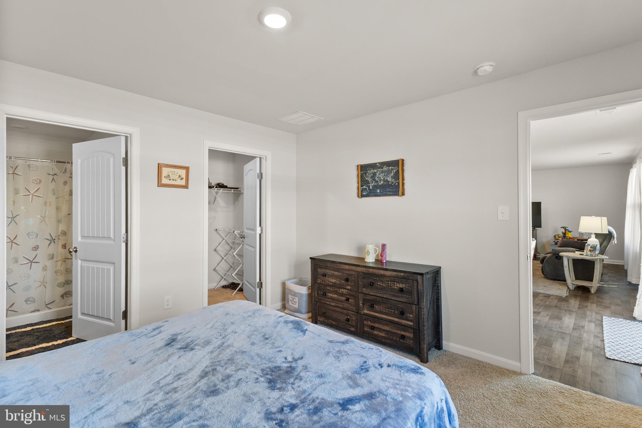 100 Sea Horse Ln