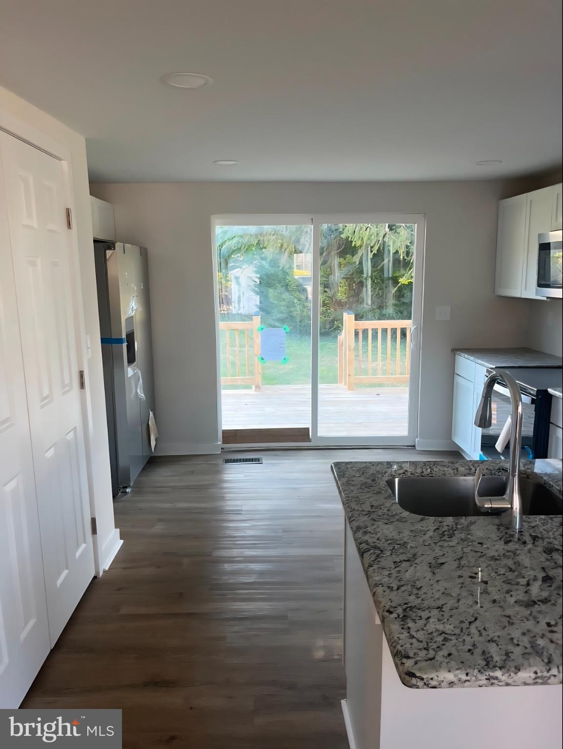 121 W MOUNT VERNON STREET