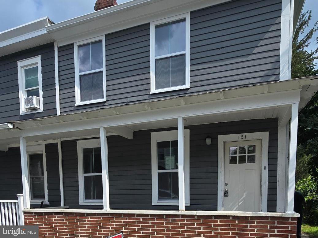 121 W MOUNT VERNON STREET