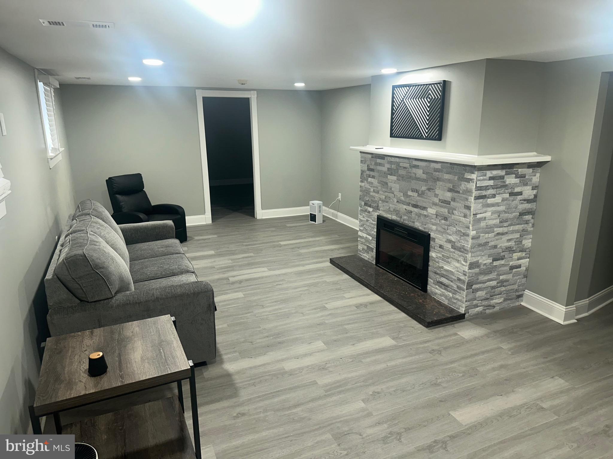 422 FREAR DRIVE 422