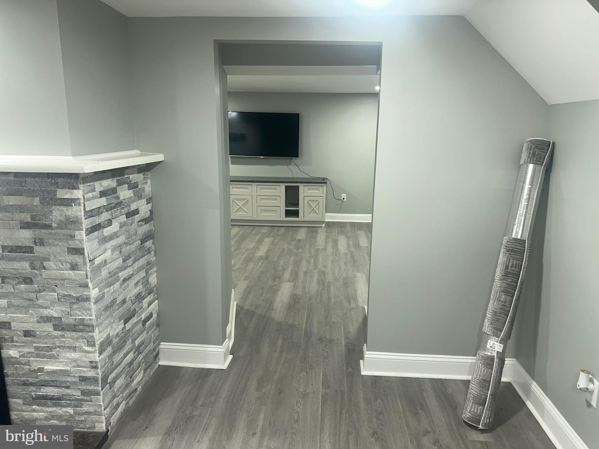 422 FREAR DRIVE 422