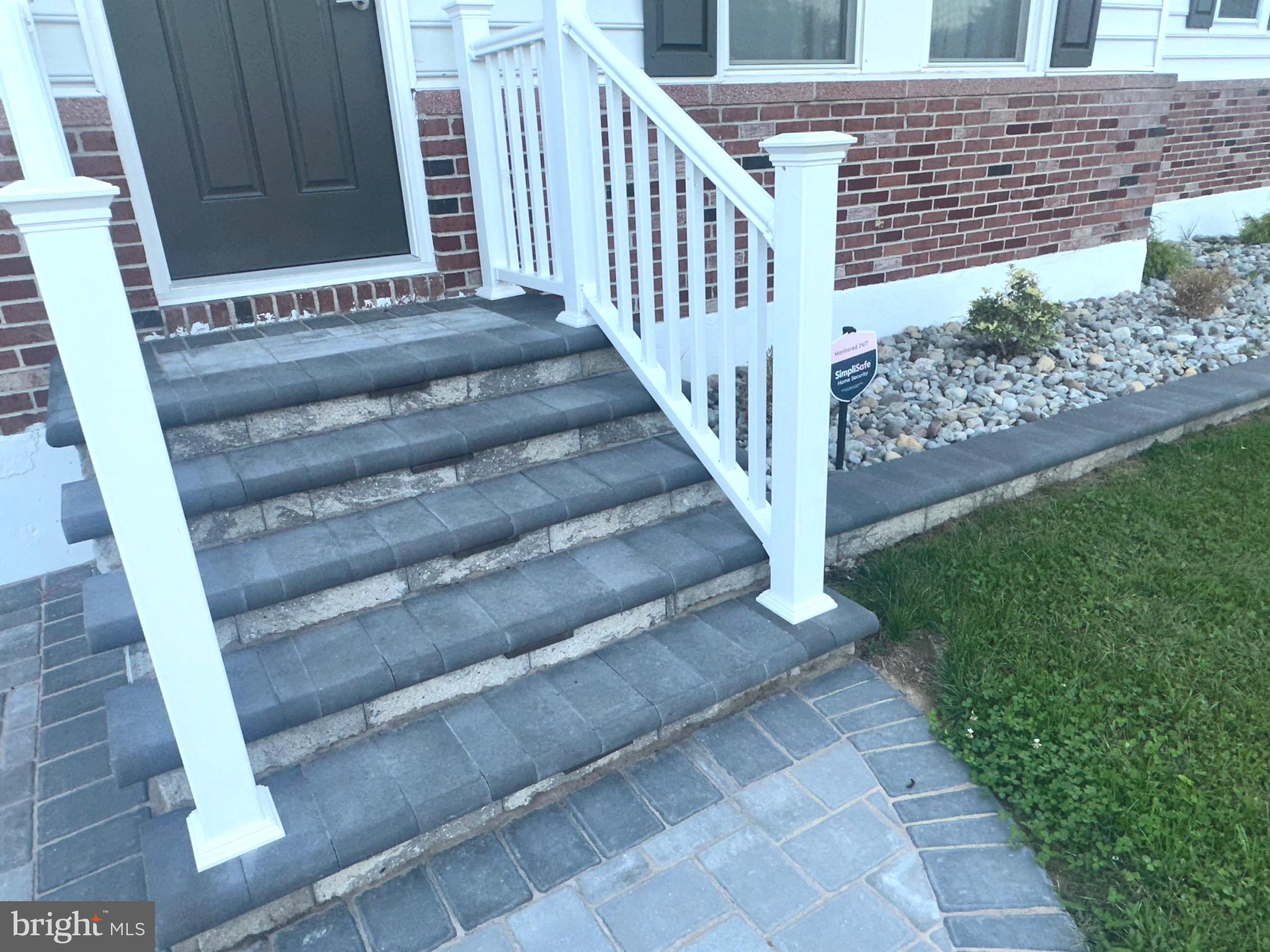 422 FREAR DRIVE 422