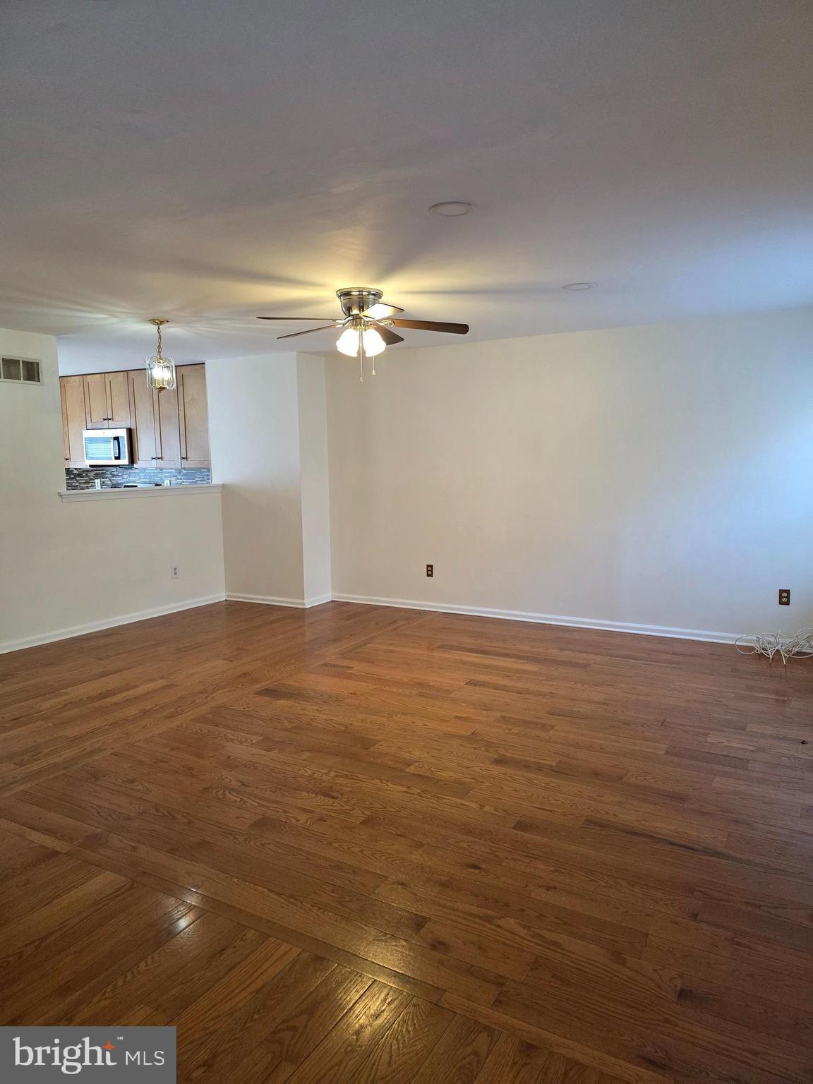 529 SCHOONER WAY