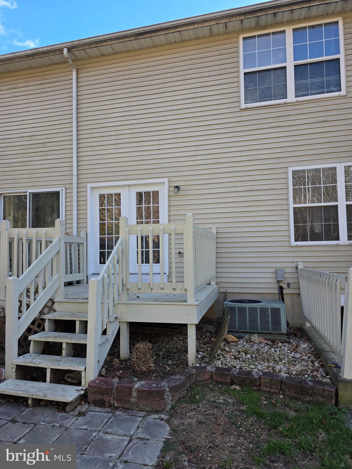 529 SCHOONER WAY