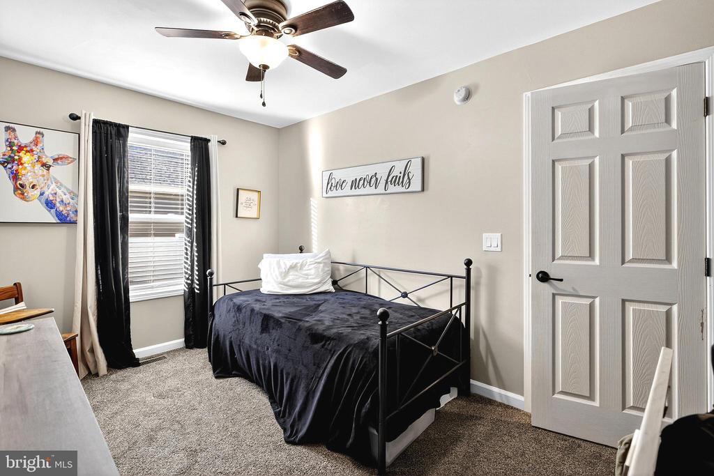 108 W COMMERCE