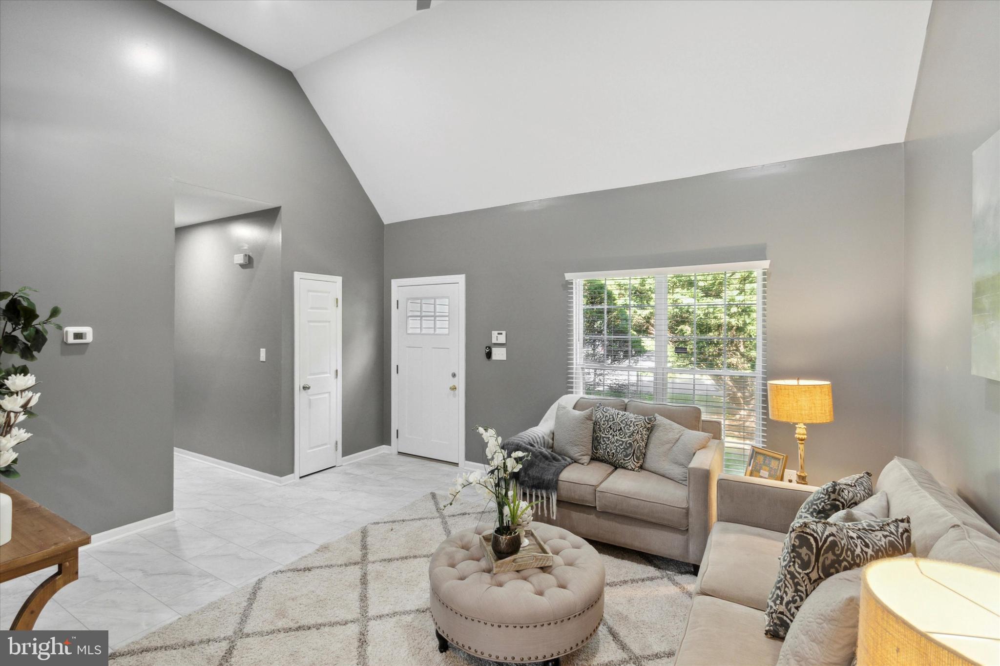 712 Seymour Rd