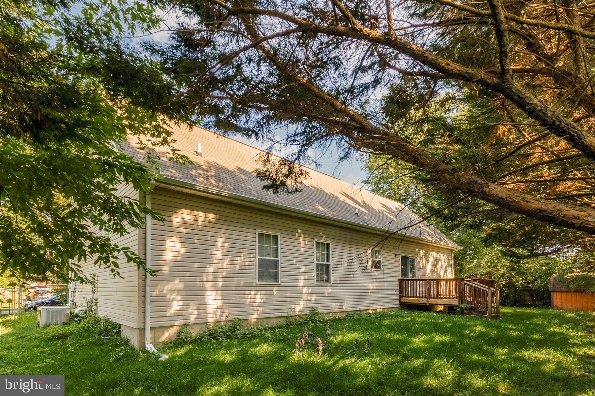 712 Seymour Rd