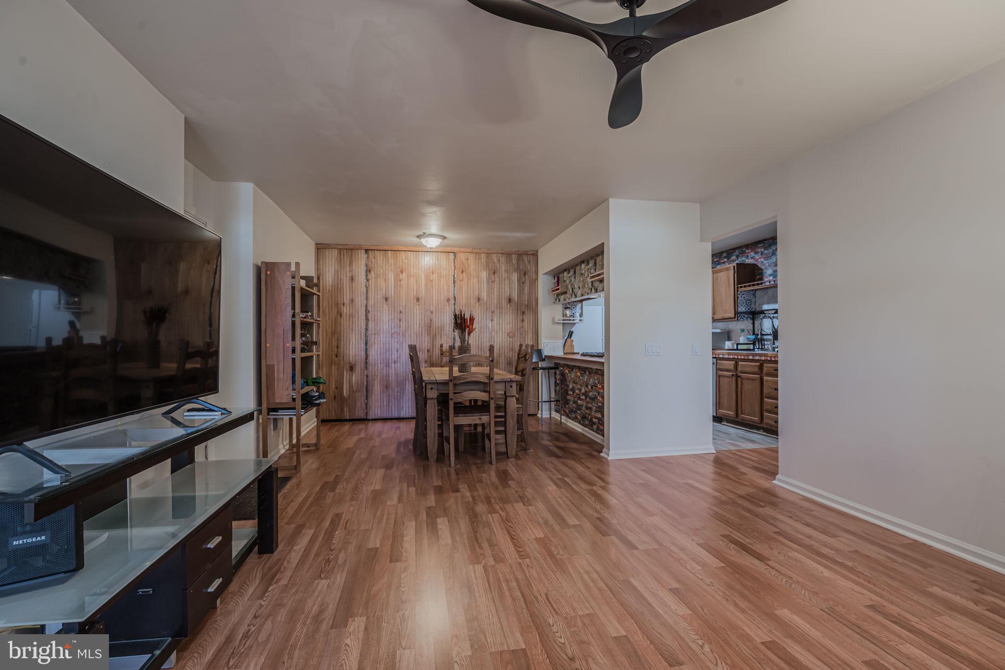 1005 Waters Edge Dr