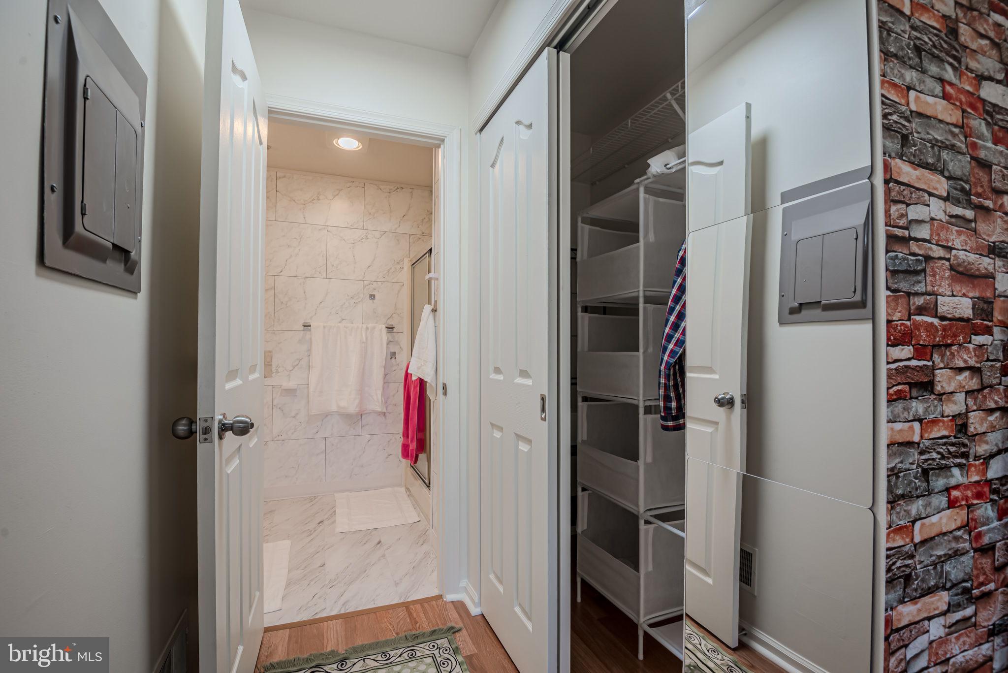 1005 Waters Edge Dr