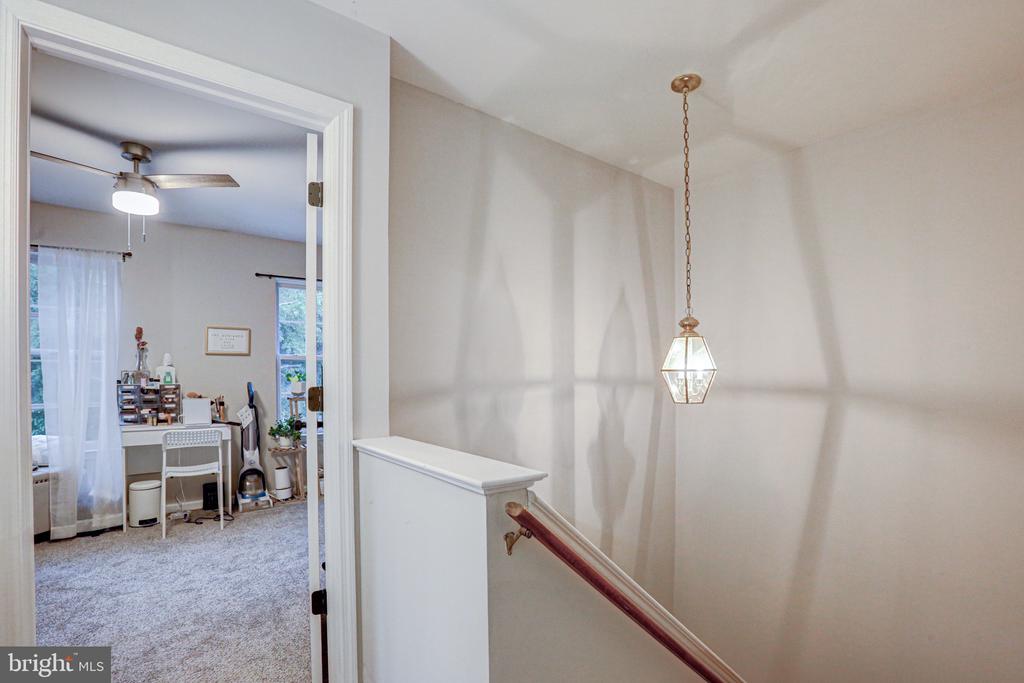 10 Dovetree Dr