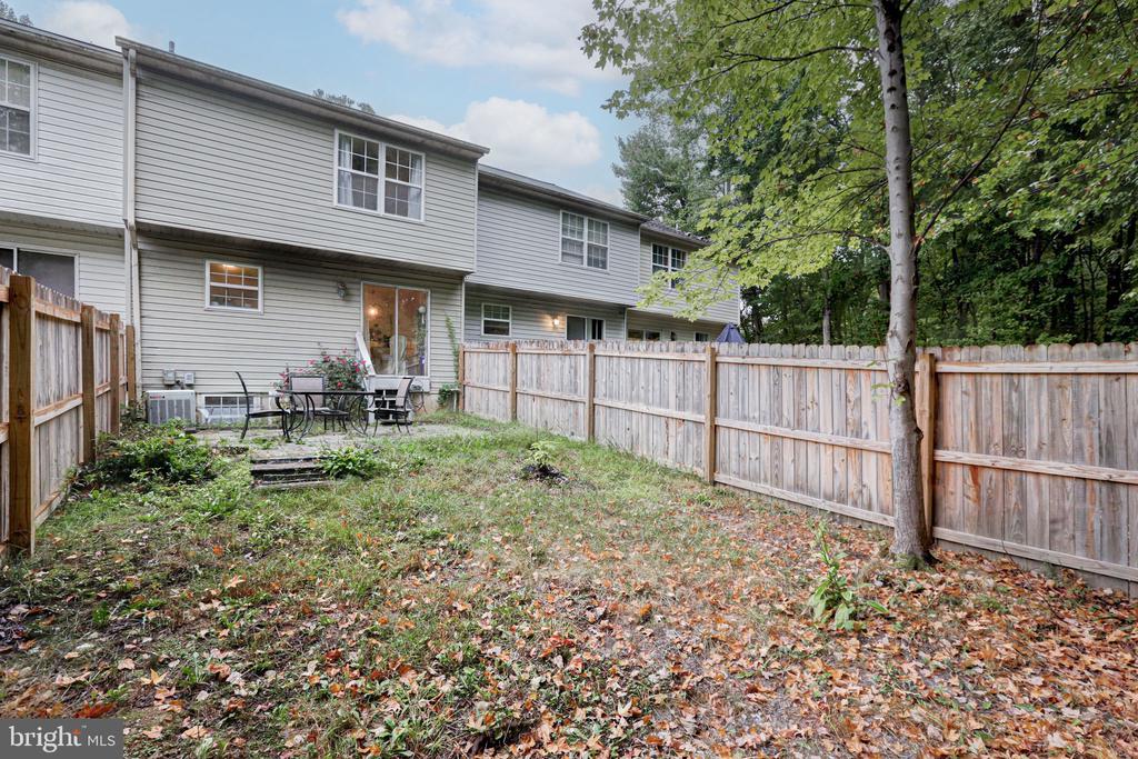 10 Dovetree Dr