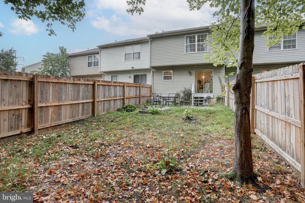 10 Dovetree Dr