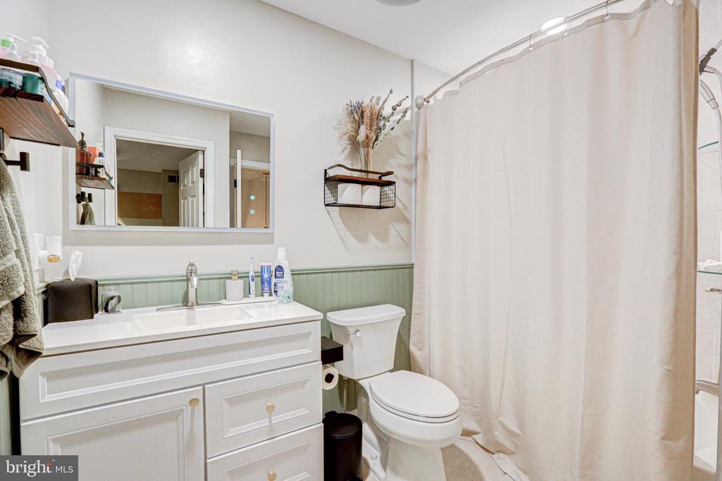 10 Dovetree Dr