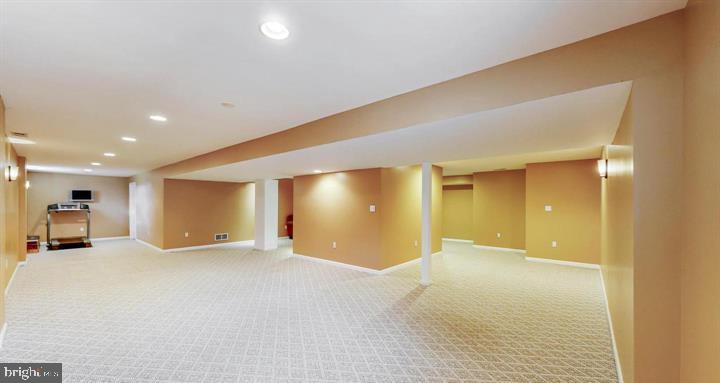 306 BLUE HERON CT