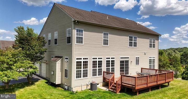 306 BLUE HERON CT