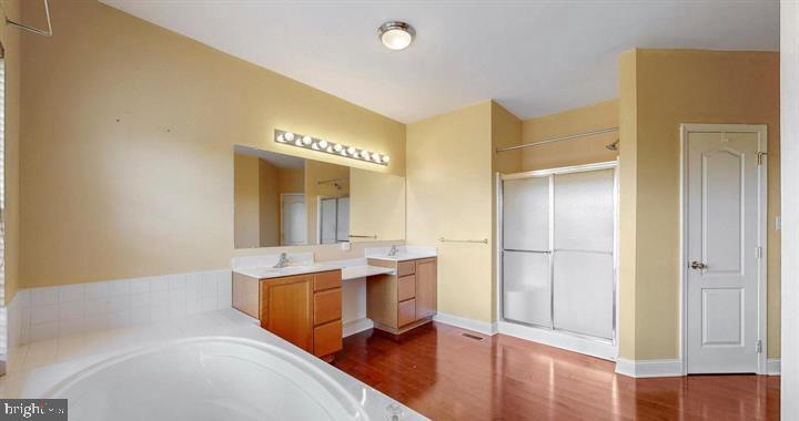 306 BLUE HERON CT