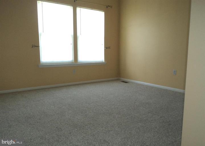 306 BLUE HERON CT