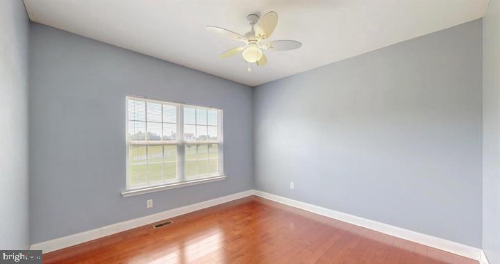 306 BLUE HERON CT